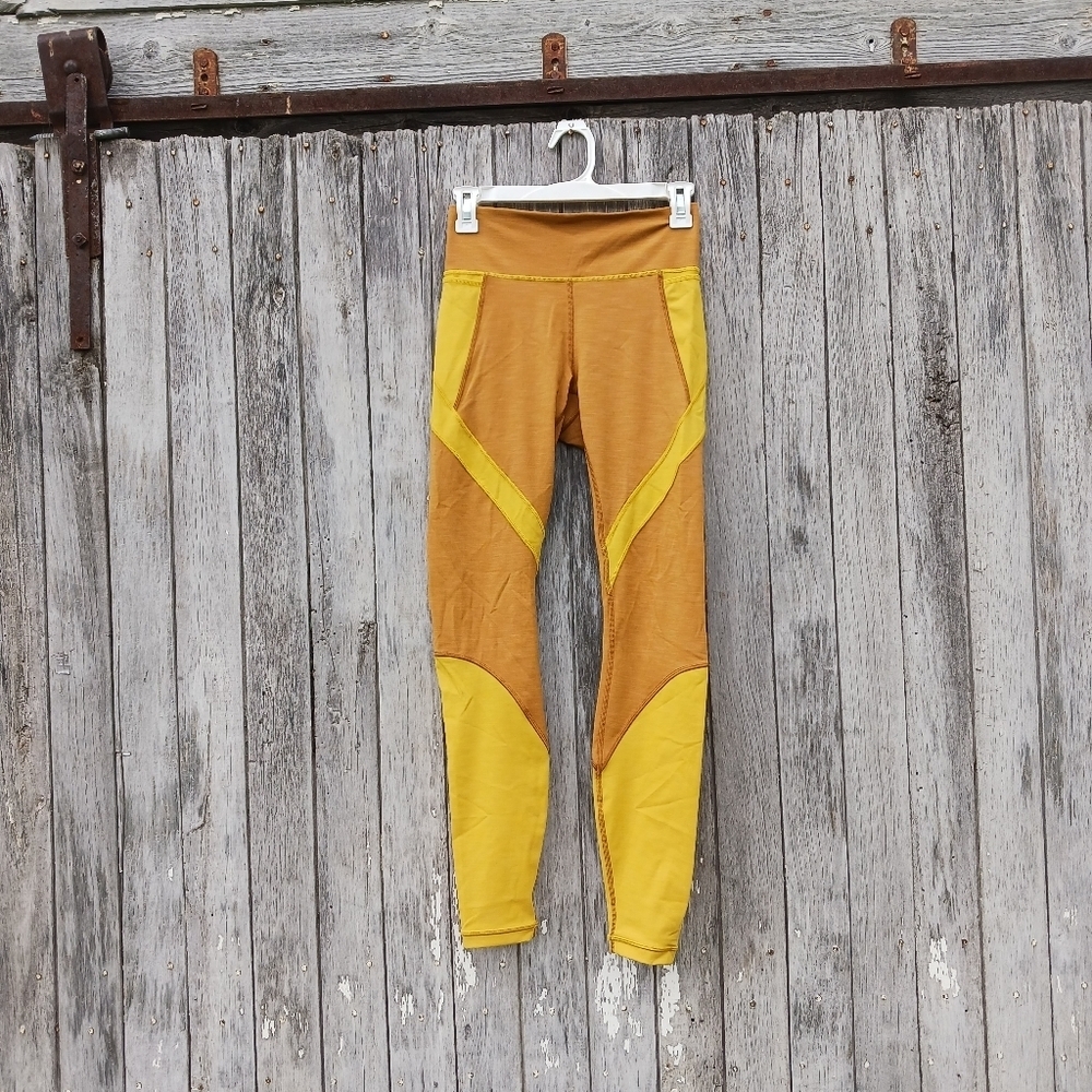 Lululemon Early Extension HR Tight 28" High-Rise Womens Size 6 Leggings Yellow
